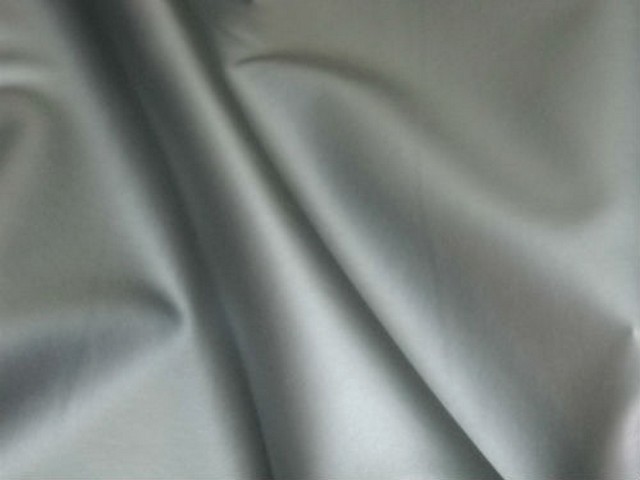 Skai gris metallise lisse 1