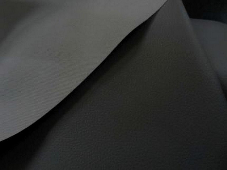 Skai martele gris fonce