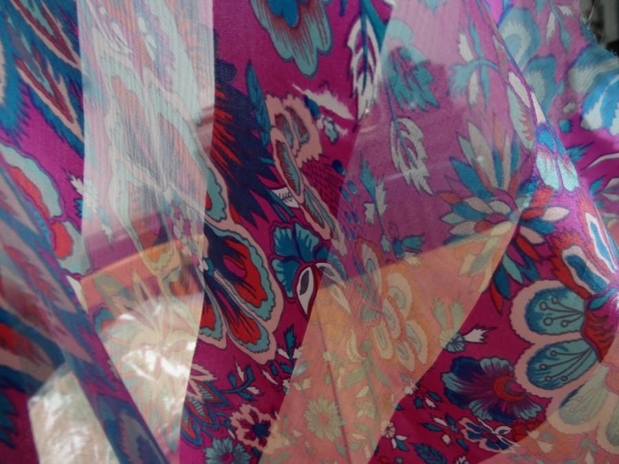 Soie a bandes mousseline et satin fuchsia et bleu 3