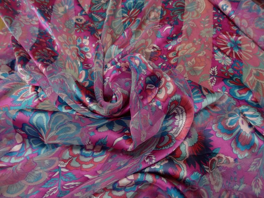 Soie a bandes mousseline et satin fuchsia et bleu 4