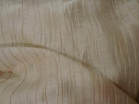 Soie beige avec plisse permanent 1
