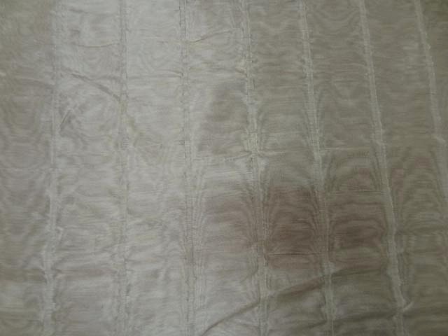 Soie d ameublement sable moiree et faconnee 2