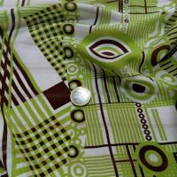 Soie fine creponnee imprimee vintage blanc et vert anis 4 