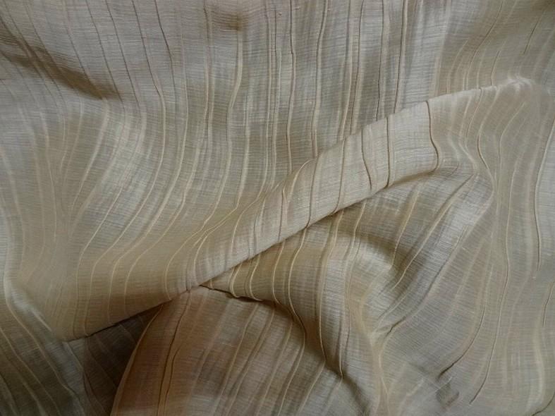 Soie melangee plissee teinte beige clair 2