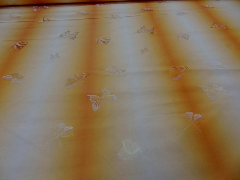 Taffetas bandes degradees orangees motif papillons faconnes 5