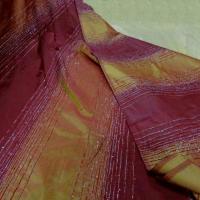 Taffetas bordeaux et or effet givre raye lurex 2 