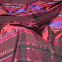 Taffetas bordeaux rayures variables violet or 1 