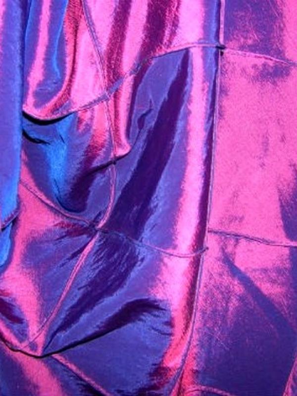Taffetas changeant carreaux bleu rouge
