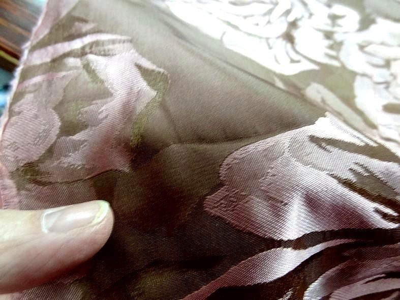 Taffetas damasse mordore rose larges fleurs 3 1