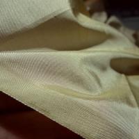 Taffetas de soie beige or pale 2 