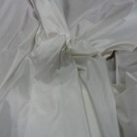 Taffetas de soie blanc 2