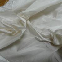 Taffetas de soie blanc casse 4 