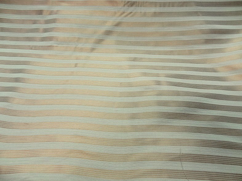 Taffetas de soie blanc casse raye or cuivre style empire 1