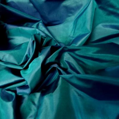 Taffetas de soie bleu vert lumineux et indigo