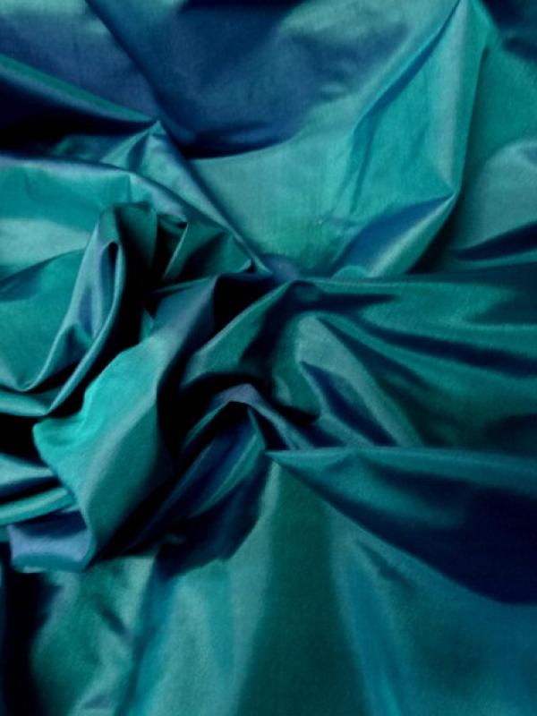 Taffetas de soie bleu vert lumineux et indigo