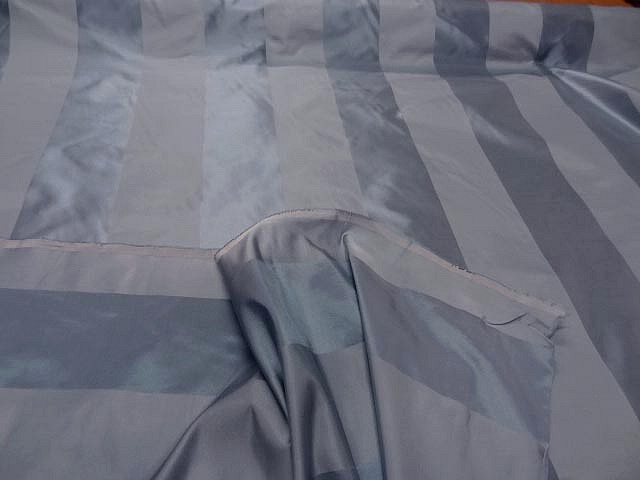 Taffetas de soie larges rayures gris acier 1