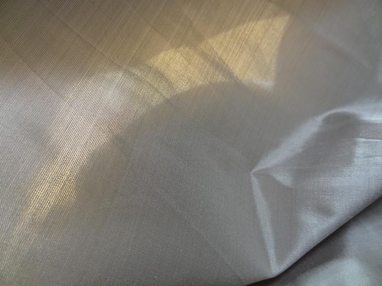 Taffetas de soie ton grege 1