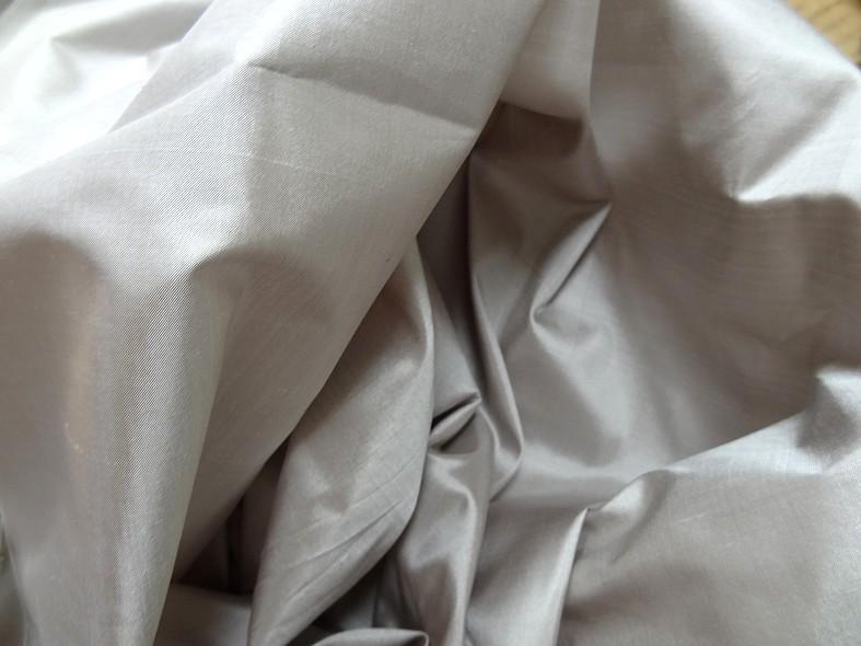 Taffetas de soie ton grege 3