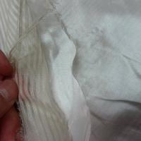 Taffetas et organza de soie assembles blanc casse 