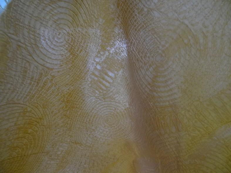 Taffetas faconne or et blanc 5