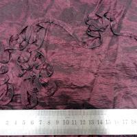 Taffetas froisse prune brode de fleurs laser 2 