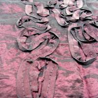 Taffetas froisse prune brode de fleurs laser 3 