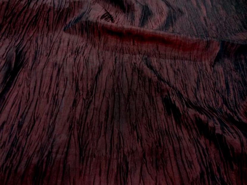 tissu taffetas froisse rouge bordeaux
