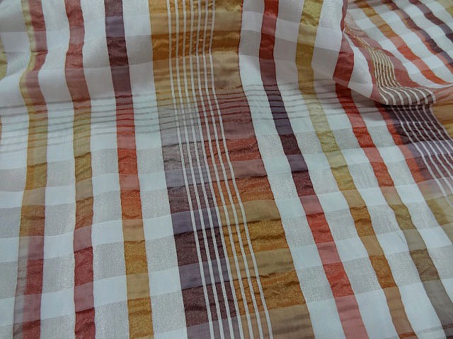 Taffetas gaufre motif madras ocre cuivre 2