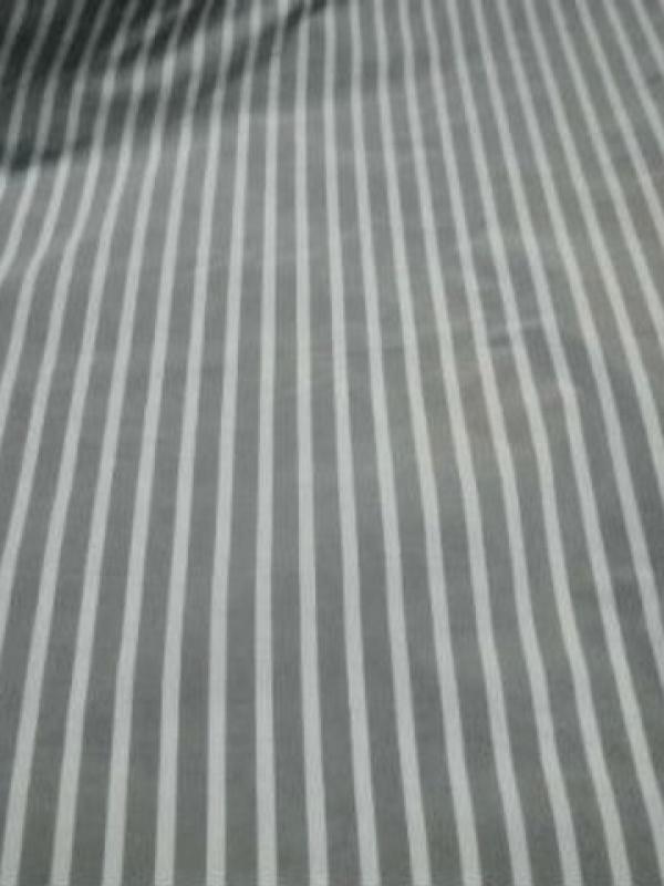 Taffetas gris blanc raye 1 
