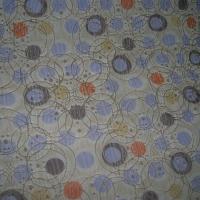 Taffetas gris clair pois mauve et corail faconne 4