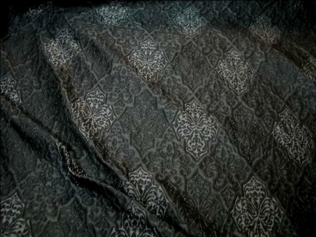 Taffetas gris fonce motifs gris moyen 2