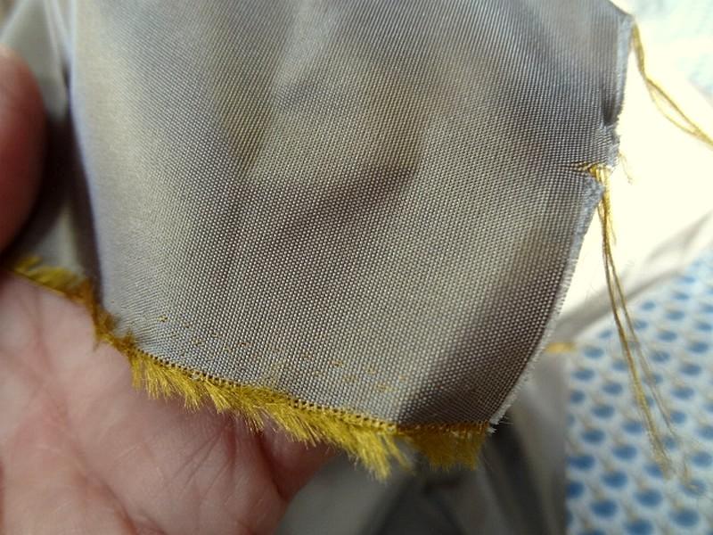 Taffetas gris reflets or 4