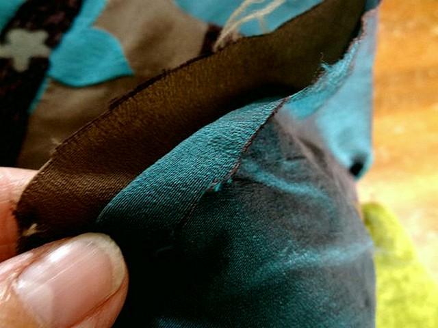 Taffetas jardin imaginaire bleu paon et cacao