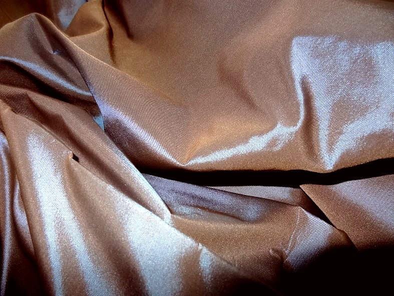 Taffetas marron glace reflets bleus 3