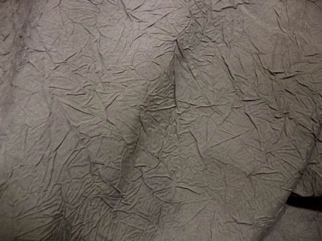 Taffetas mat teinte sable froisse papier 1