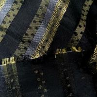 Taffetas noir raye metallise or et argent 2 