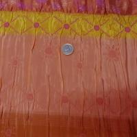 Taffetas plisse fronces brodees orangees 2