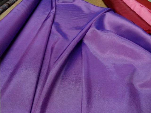 Taffetas souple mauve reflets1 2