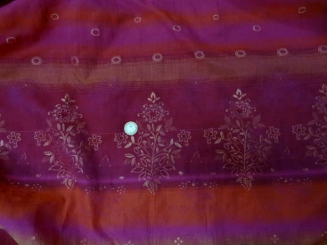 Taffettas faconne rose dore1