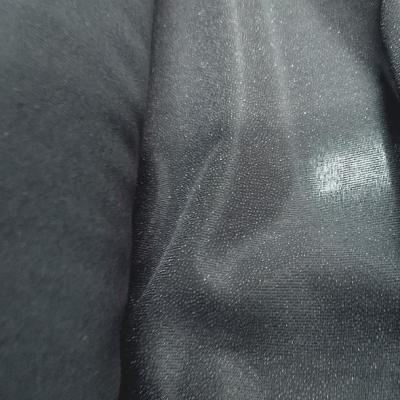 Thermocollant ou triplure polyester fin gris moyen