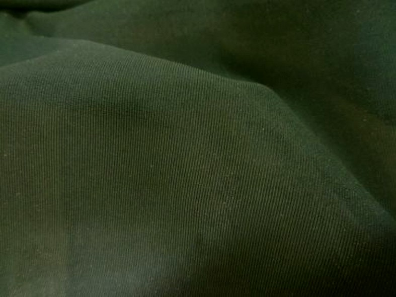 Thermocollant ou triplure polyester fin kaki