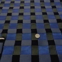 Tissu ameublement carreaux satin bleu noir 2 