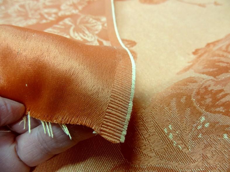 Tissu ameublement damasse satine motif classique teinte jus d orange 4
