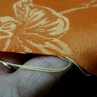 Tissu ameublement damasse satine motif classique teinte jus d orange 6