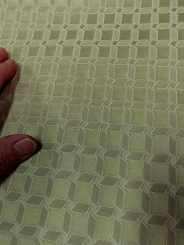 Tissu ameublement motif cannage beige beurre 1