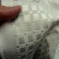 Tissu ameublement motif cannage blanc creme 2 