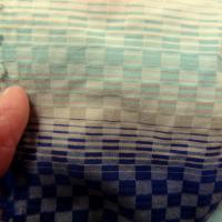Tissu bi stretch petits carreaux degrades bleus et beige 4 