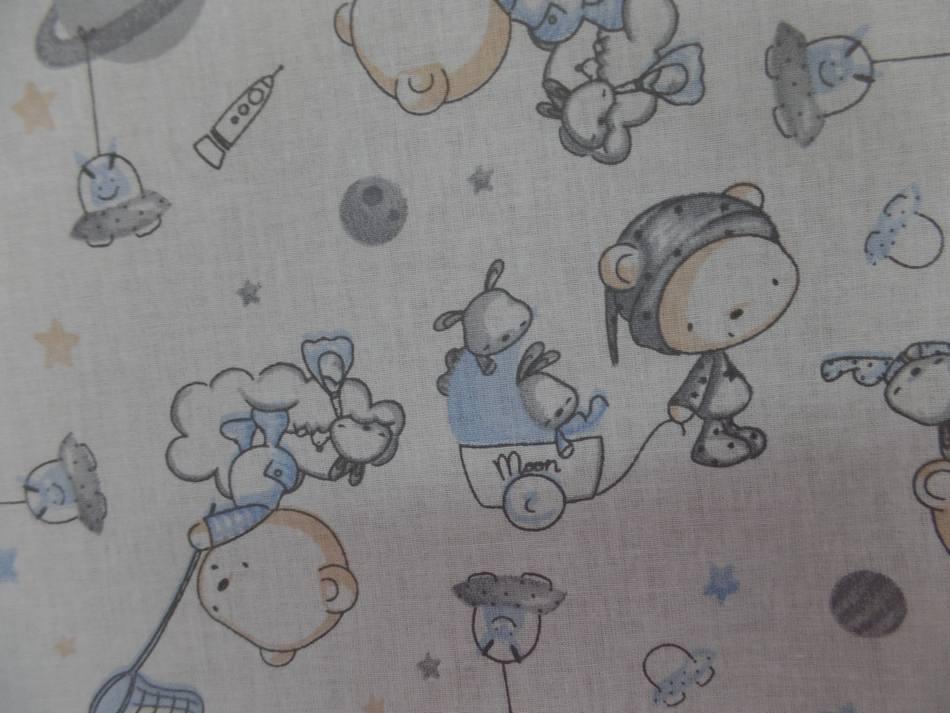 Tissu coton blanc imprime motifs enfant bleu gris