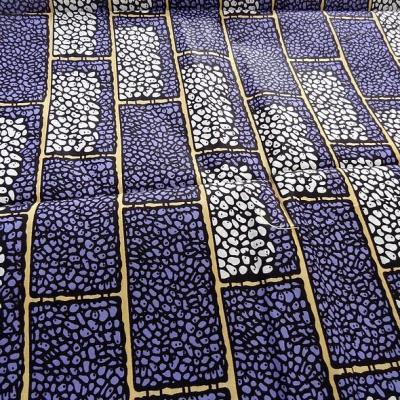 Tissu wax frises geometriques amethyste blanc paille