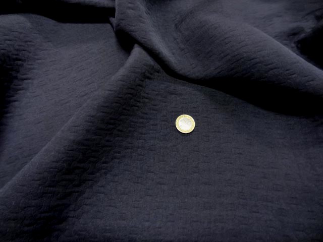 Tissu damasse gris motifs croisillons 2